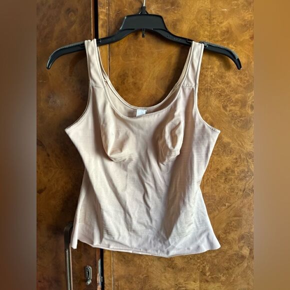 Shaping undershirt  - Picture 1 of 5